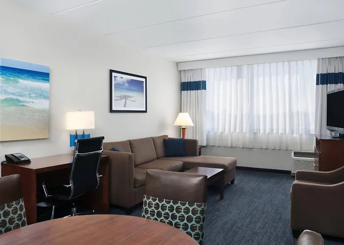 Four Points By Sheraton Fort Lauderdale Airport/Cruise PortAirport Hotel