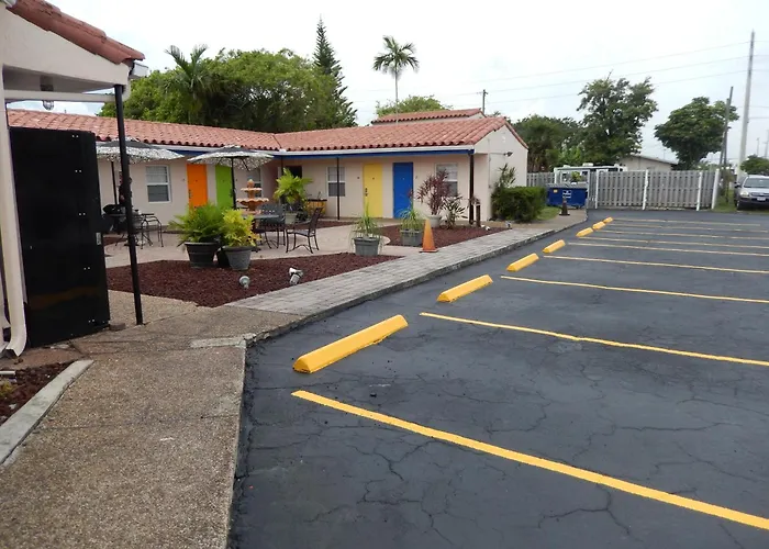 Haven - Fort Lauderdale Airport & Cruise PortAirport Hotel